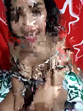 Snapshot of MiaaCastro chatting on November 18, 2025, 10:24 pm MiaaCastro online show from November 18, 2025, 10:24 pm