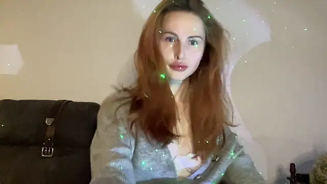 Snapshot of Gingerna chatting on November 25, 2025, 4:13 am Gingerna online show from November 25, 2025, 4:13 am