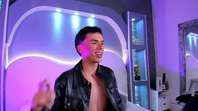 Snapshot of Seab_trooy chatting on February 24, 2026, 3:18 am Seab trooy online show from February 24, 2026, 3:18 am