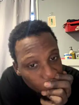 Shyguycharlie26 online show from November 17, 2025, 8:13 pm