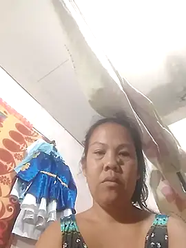 Milky juicycum online show from December 4, 2025, 6:29 pm