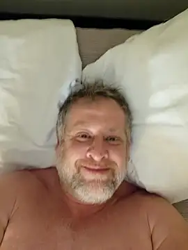 Snapshot of Mikey40wv chatting on February 27, 2026, 4:45 am Mikey40wv online show from February 27, 2026, 4:45 am