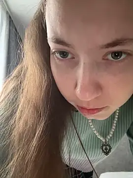 Holy Poly online show from November 27, 2025, 8:26 am