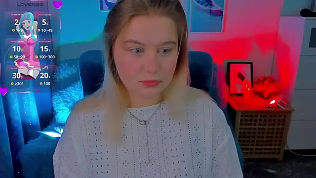 Snapshot of LouiseMous chatting on November 26, 2025, 9:15 pm LouiseMous online show from November 26, 2025, 9:15 pm