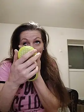 Snapshot of CrazyMaya39 chatting on February 5, 2026, 10:27 pm CrazyMaya39 online show from February 5, 2026, 10:27 pm