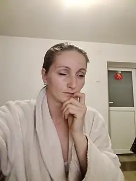 CrazyMaya39 online show from January 11, 2026, 8:27 pm