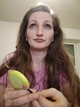 Snapshot of CrazyMaya39 chatting on February 1, 2026, 8:18 pm CrazyMaya39 online show from February 1, 2026, 8:18 pm