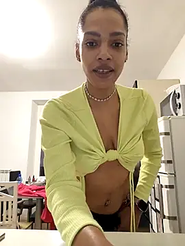 Snapshot of chanell95 chatting on November 14, 2025, 2:10 pm chanell95 online show from November 14, 2025, 2:10 pm