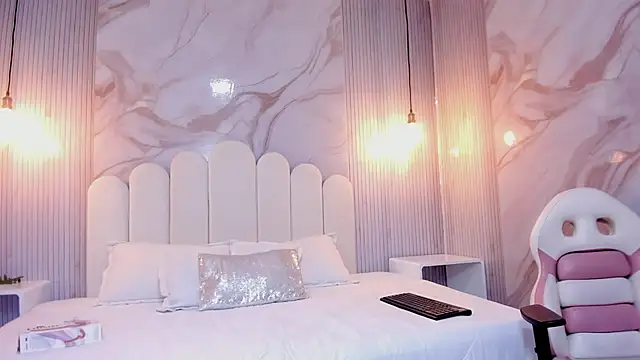 arietta skinny online show from January 15, 2026, 7:28 pm