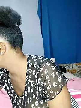 Naive618 online show from December 3, 2025, 10:31 pm