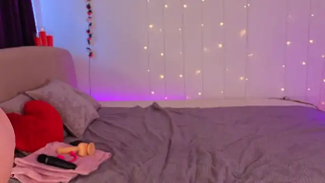 GiannaSky online show from February 27, 2026, 8:03 am