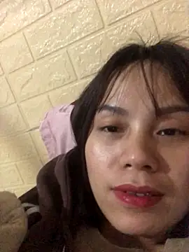 Trangbabylove online show from January 6, 2026, 8:18 am