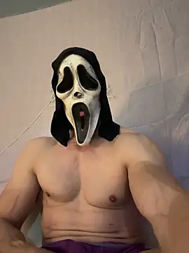 Luna MaskedMan online show from November 15, 2025, 10:14 pm