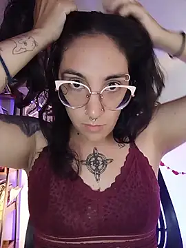 Melinerd online show from May 13, 2026, 6:04 pm