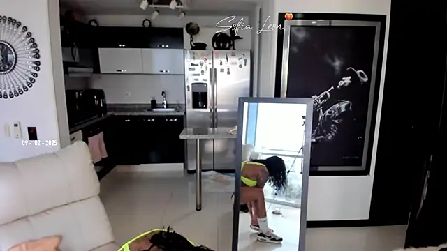 sofiasexhot online show from February 9, 2025, 3:01 pm