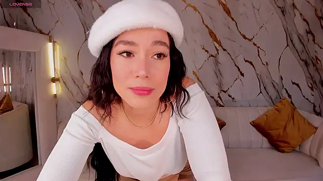 Snapshot of ZaraKafruni chatting on February 27, 2026, 4:23 am ZaraKafruni online show from February 27, 2026, 4:23 am