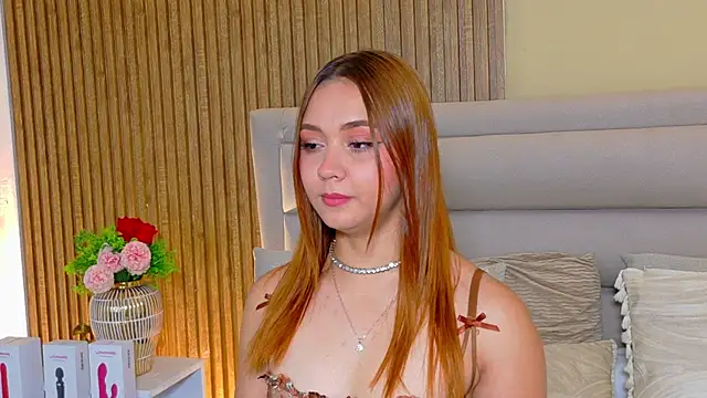 Snapshot of LondraBlush chatting on May 25, 2026, 1:32 pm LondraBlush online show from May 25, 2026, 1:32 pm