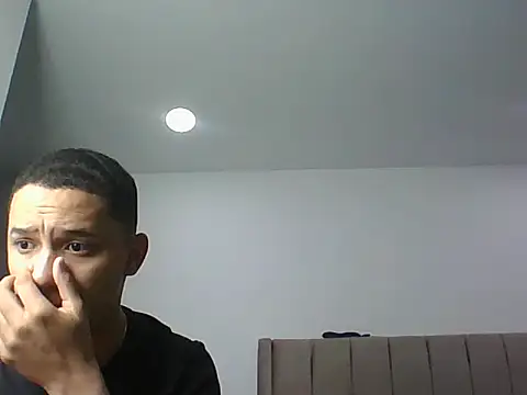 saul thompson online show from November 18, 2025, 7:44 am