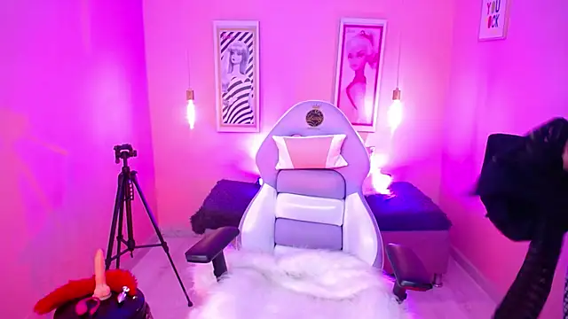 Milu carbajal x online show from November 28, 2025, 8:31 pm