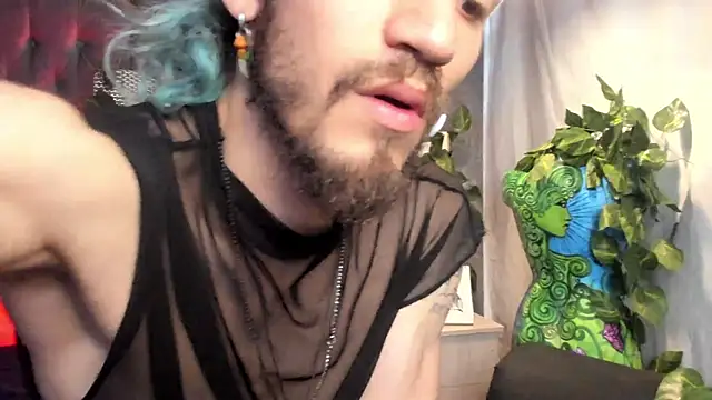 AngelDamianArt online show from November 19, 2025, 8:53 pm