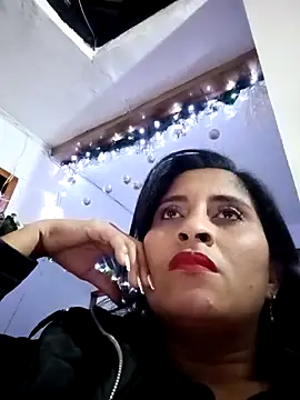 CarolinaNavas33 online show from November 29, 2025, 2:01 am