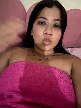 Snapshot of Larissa_xxe chatting on December 14, 2025, 11:10 pm Larissa xxe online show from December 14, 2025, 11:10 pm