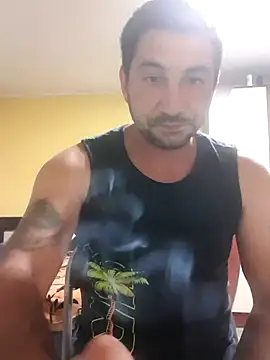 Exuuuuu1 online show from July 6, 2026, 8:33 pm