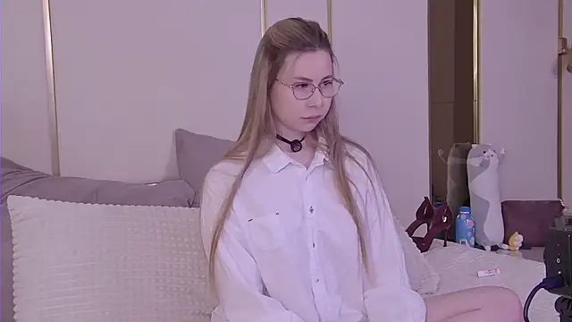 -SaraBlack- online show from March 25, 2026, 5:56 pm