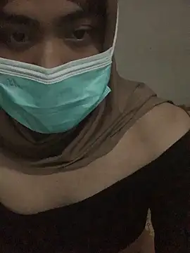 yuliabirdiantie1 online show from November 25, 2025, 6:30 pm