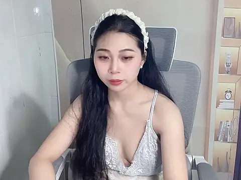 Lousii online show from December 5, 2025, 12:26 pm