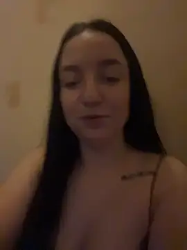 Snapshot of DianasLovex chatting on December 15, 2025, 6:58 pm DianasLovex online show from December 15, 2025, 6:58 pm