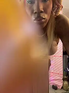 Motherbigbus online show from March 4, 2026, 5:26 am