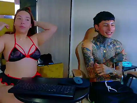 IsabelaANDjordan online show from November 18, 2025, 2:53 pm