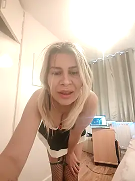 NaughtyClaudia  online show from December 18, 2025, 10:19 am