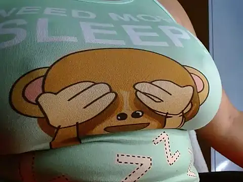 Snapshot of DiivaMarii chatting on February 3, 2026, 2:11 pm DiivaMarii online show from February 3, 2026, 2:11 pm