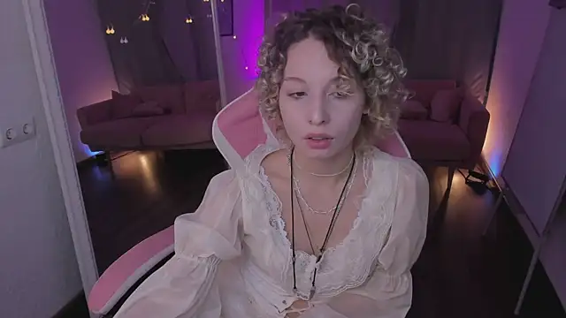 Snapshot of Mary_Wohlberg chatting on November 27, 2025, 5:30 am Mary Wohlberg online show from November 27, 2025, 5:30 am