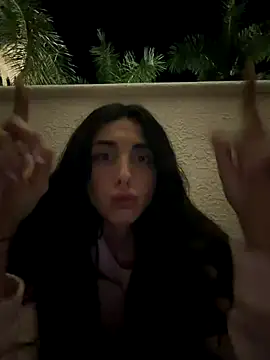 sometimesmiachristina online show from December 15, 2025, 5:24 am