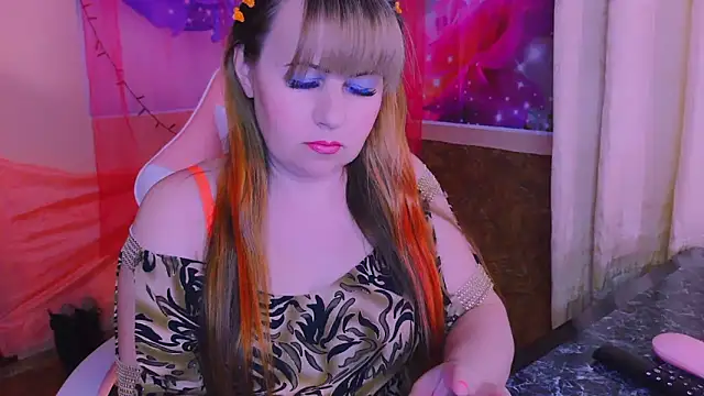 Snapshot of BESTLOLA chatting on April 24, 2026, 8:49 am BESTLOLA online show from April 24, 2026, 8:49 am