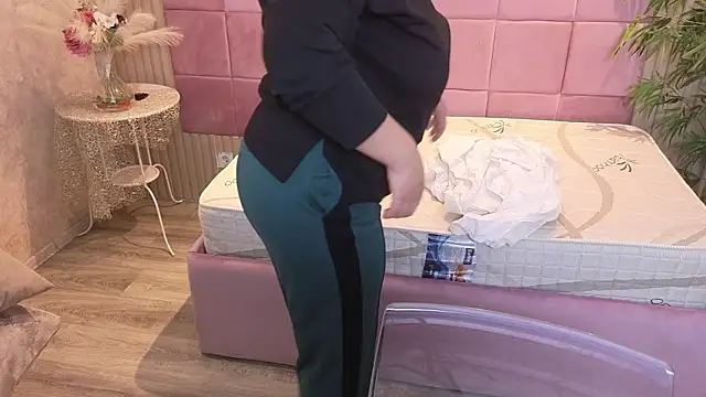 Snapshot of SpicyCarlaXX chatting on February 3, 2026, 7:08 pm SpicyCarlaXX online show from February 3, 2026, 7:08 pm