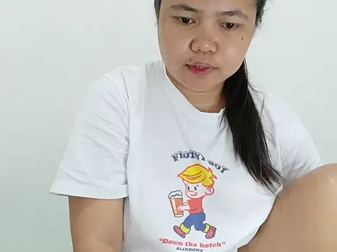 Snapshot of Sweetbigtits_69 chatting on November 26, 2025, 5:13 pm Sweetbigtits 69 online show from November 26, 2025, 5:13 pm