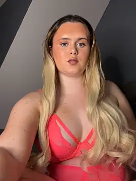 Snapshot of Blonde_Bunny chatting on November 22, 2025, 9:13 pm Blonde Bunny online show from November 22, 2025, 9:13 pm