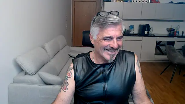 Snapshot of Buidapest chatting on February 7, 2026, 4:20 am Buidapest online show from February 7, 2026, 4:20 am