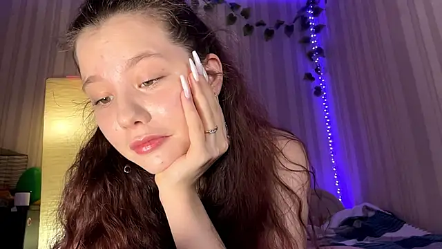 Snapshot of CutieSlim chatting on February 25, 2026, 12:05 pm CutieSlim online show from February 25, 2026, 12:05 pm