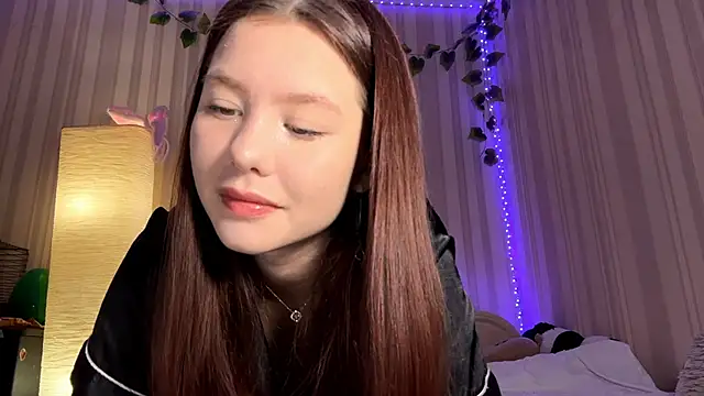 Snapshot of CutieSlim chatting on February 10, 2026, 12:04 pm CutieSlim online show from February 10, 2026, 12:04 pm