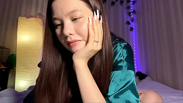 Snapshot of CutieSlim chatting on February 21, 2026, 12:07 pm CutieSlim online show from February 21, 2026, 12:07 pm