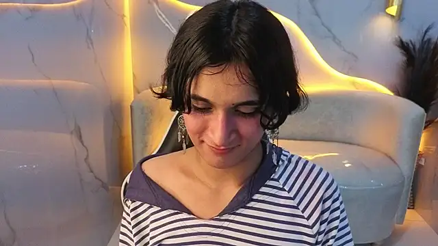 zoe tp online show from November 30, 2025, 12:44 am