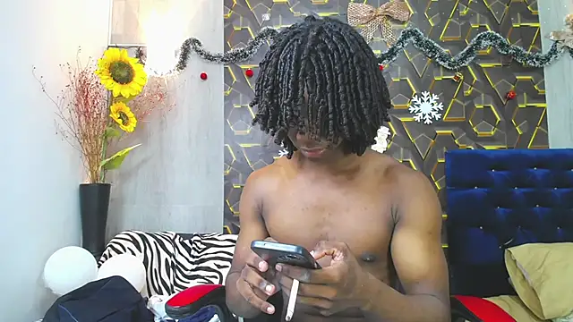 negga cum online show from December 3, 2025, 1:21 pm