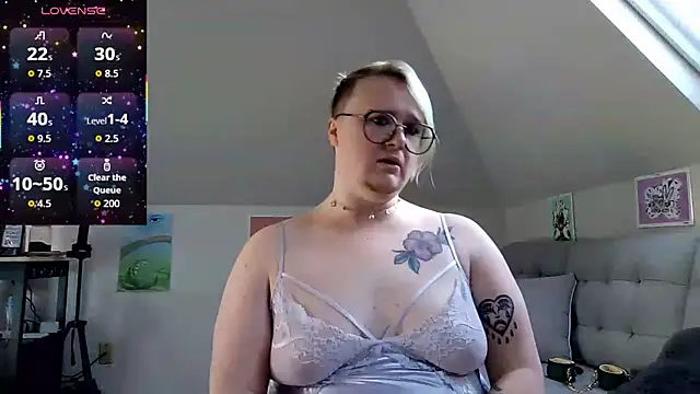 queerlyjaz online show from April 24, 2026, 3:36 pm
