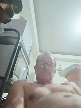 Snapshot of nard53 chatting on July 10, 2026, 11:27 pm nard53 online show from July 10, 2026, 11:27 pm
