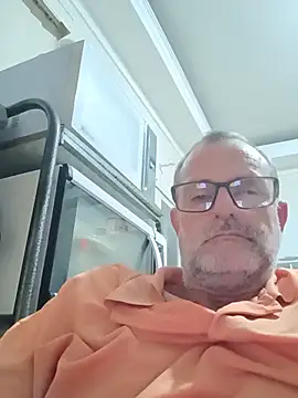 Snapshot of nard53 chatting on June 23, 2026, 10:19 pm nard53 online show from June 23, 2026, 10:19 pm